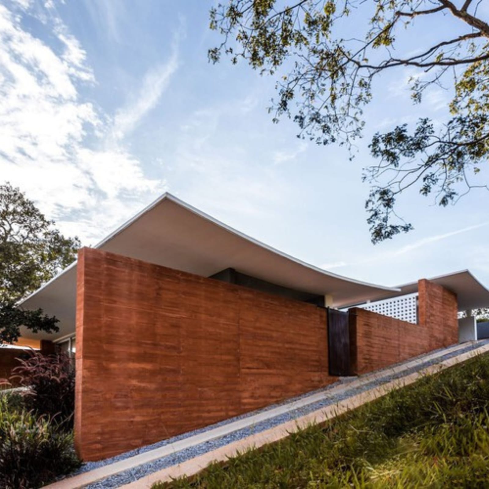 Embracing Our Heritage: The Role of Natural Construction Materials ...